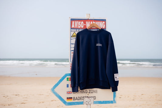 Синій світшот "Shoot pucks, break hearts"